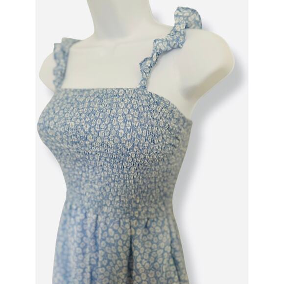 Abercrombie A&F Blue Floral Midi Dress Smocked Bodice Pockets Slit Size S - Picture 2 of 9